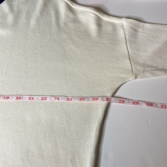 NWT White with Blue Fade Ombré Sweater with Dolman Sleeves size M - Picture 9 of 10